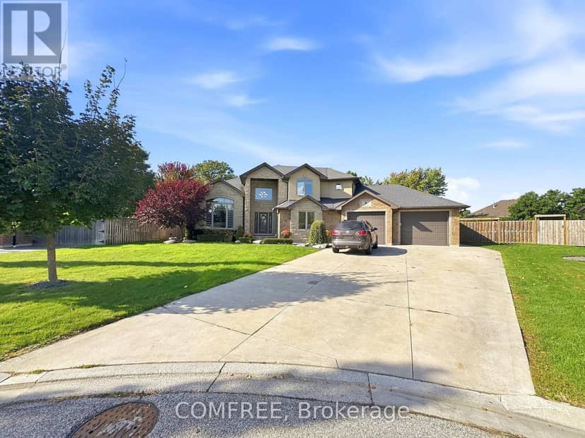 8 Marshwoods Boulevard, Kingsville, photo 2