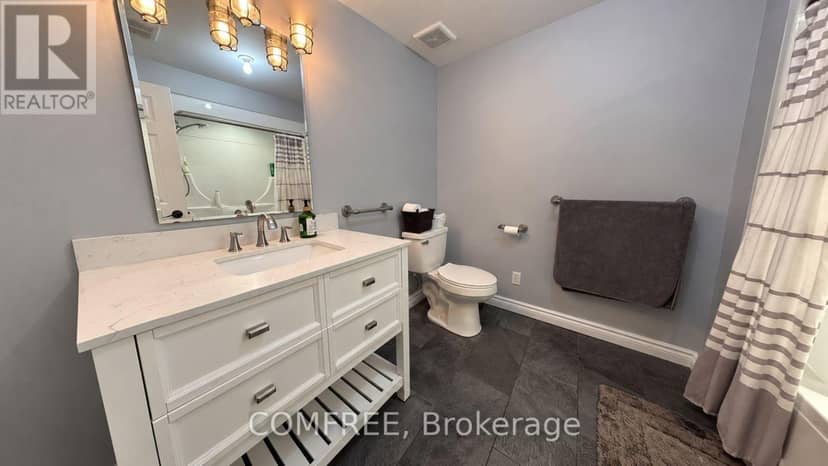 8 Marshwoods Boulevard — photo 34 of 40