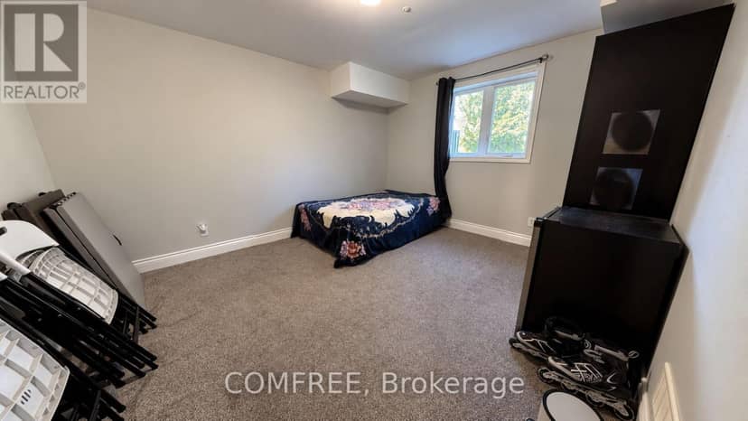 8 Marshwoods Boulevard — photo 35 of 40