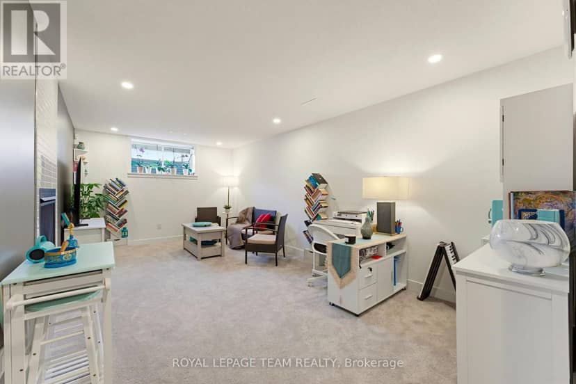 854 Solarium Avenue — photo 33 of 40
