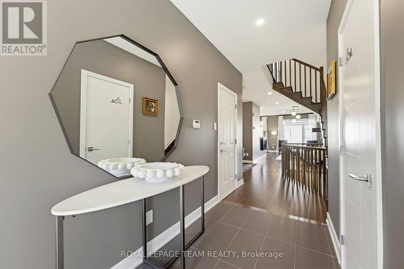 854 Solarium Avenue — photo 4 of 40