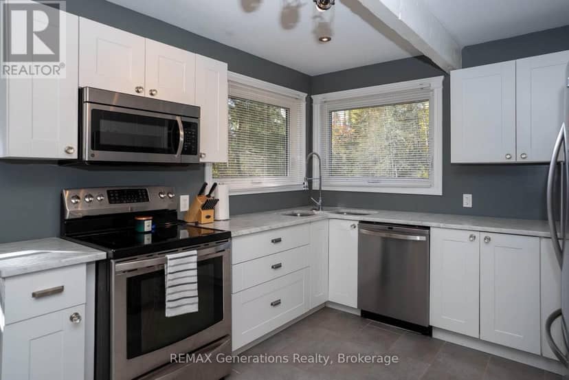 475 Hazelwood Drive — photo 9 of 30