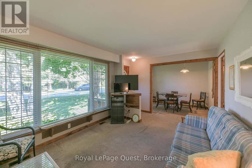 17 Hughes Road E — photo 12 of 23