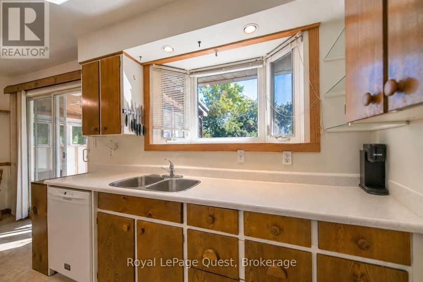 17 Hughes Road E — photo 14 of 23