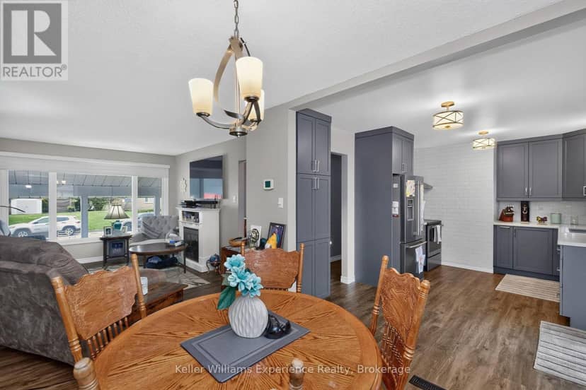 681 Harvey Avenue — photo 12 of 35