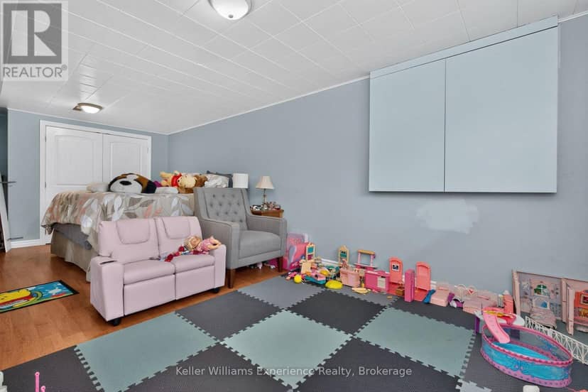 681 Harvey Avenue — photo 26 of 35