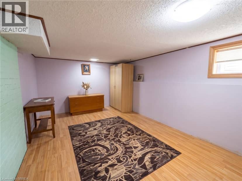 92 MARY Street — photo 12 of 15