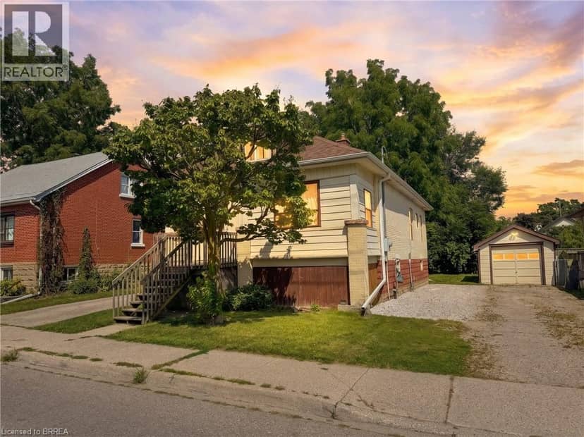 92 MARY Street, Brantford, photo 2