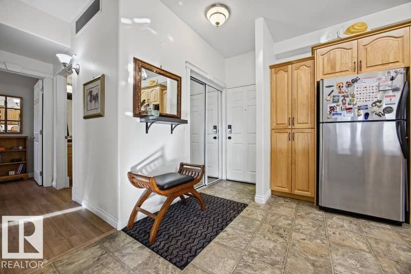 #312 9739 92 ST NW — photo 9 of 40