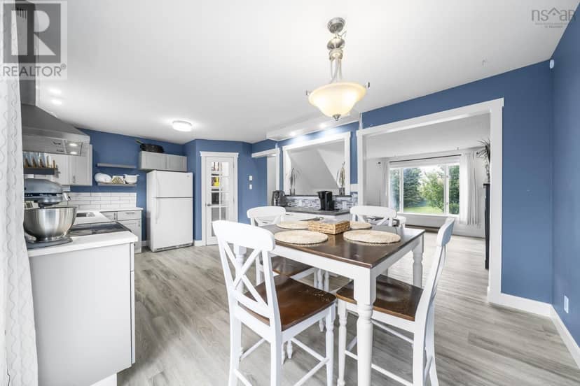 114 Romkey Drive — photo 12 of 40