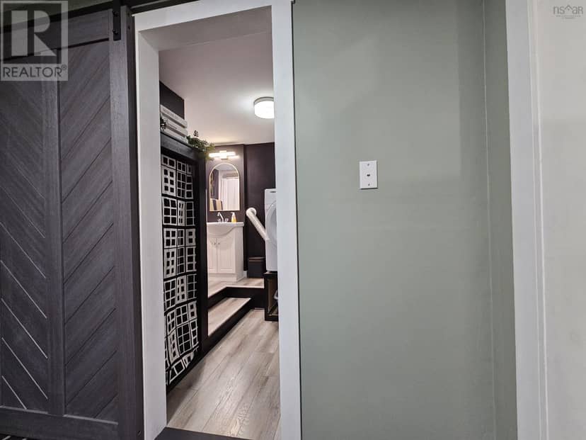 114 Romkey Drive — photo 34 of 40