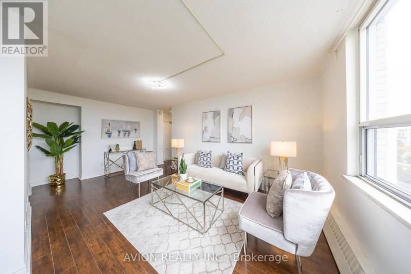 1911 - 5 Parkway Forest Drive, Toronto, photo 3