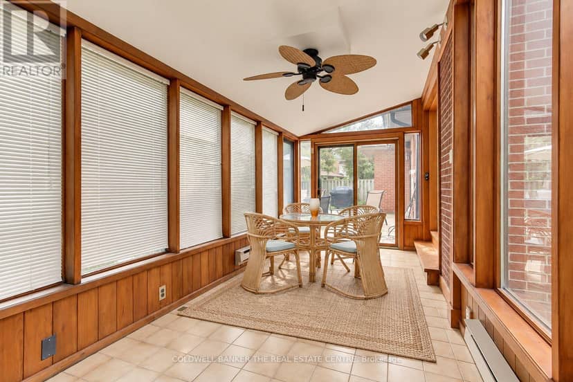 35 Tofino Crescent — photo 18 of 40