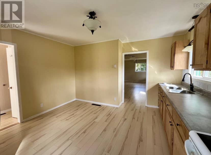 1290 Ridge Road — photo 21 of 35