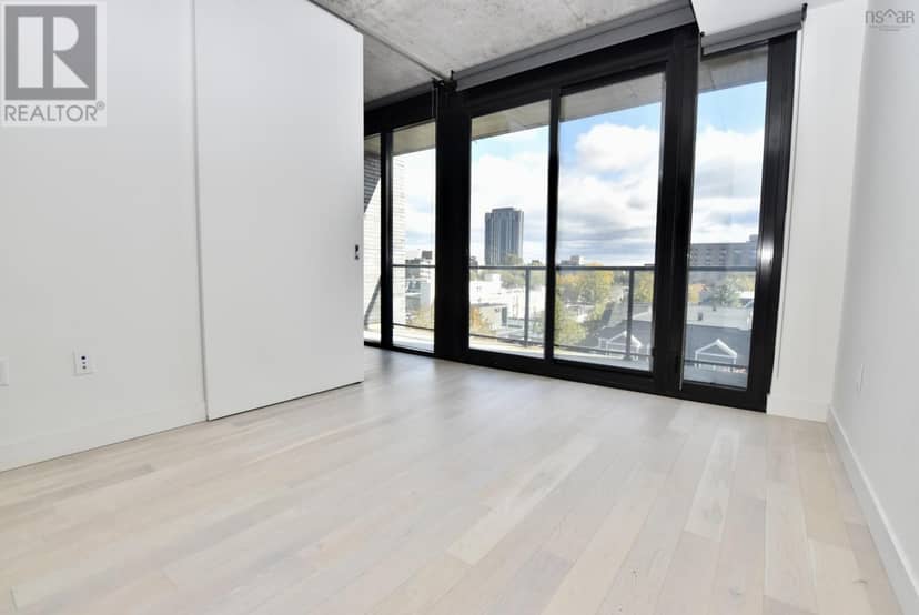 710 1048 Wellington Street — photo 17 of 30