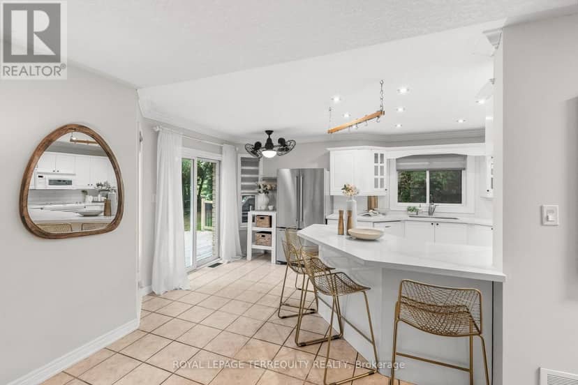 611 Capilano Crescent — photo 20 of 40
