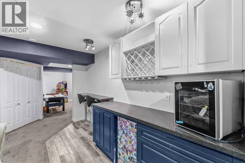 2 Drake Landing Road — photo 38 of 40