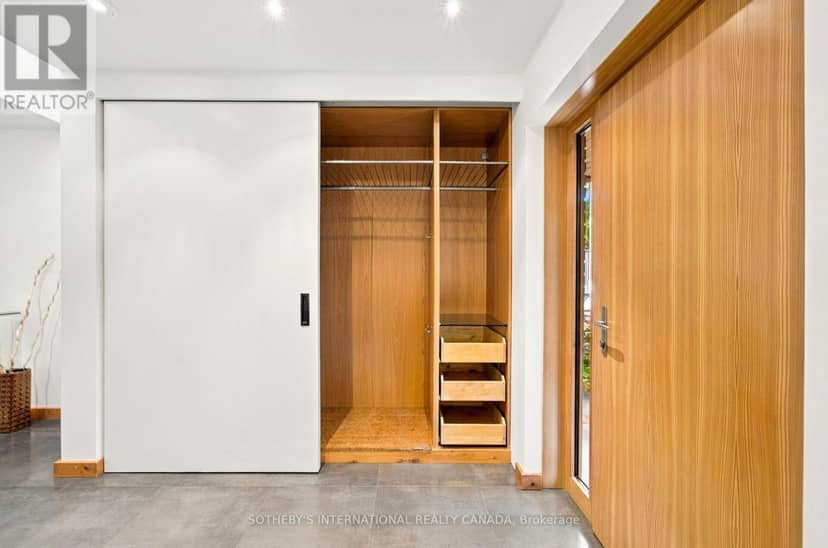 16 Sunnybrook Road — photo 13 of 40