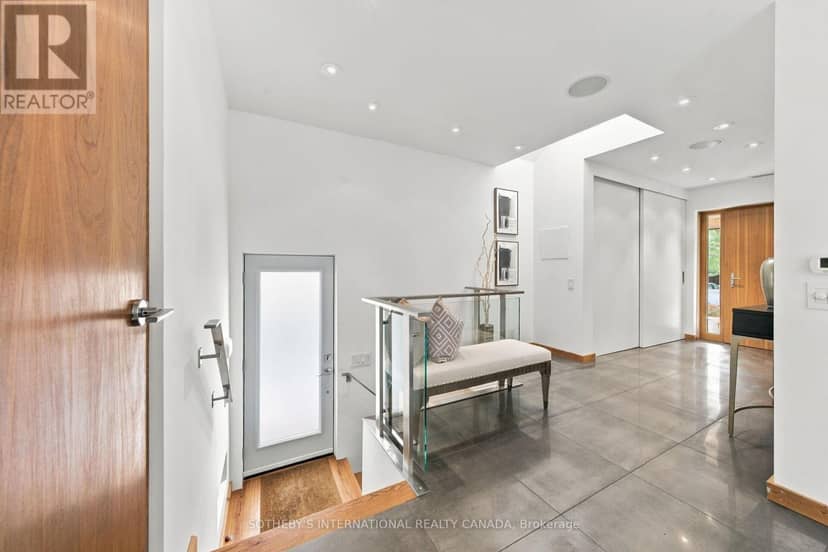 16 Sunnybrook Road — photo 15 of 40