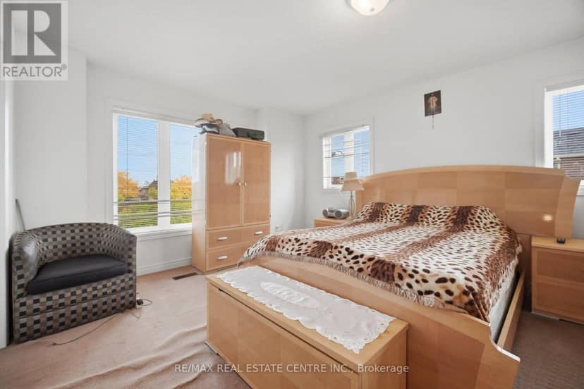 65 Connolly Crescent — photo 24 of 40