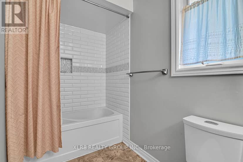 12 John Sidney Crescent — photo 18 of 33