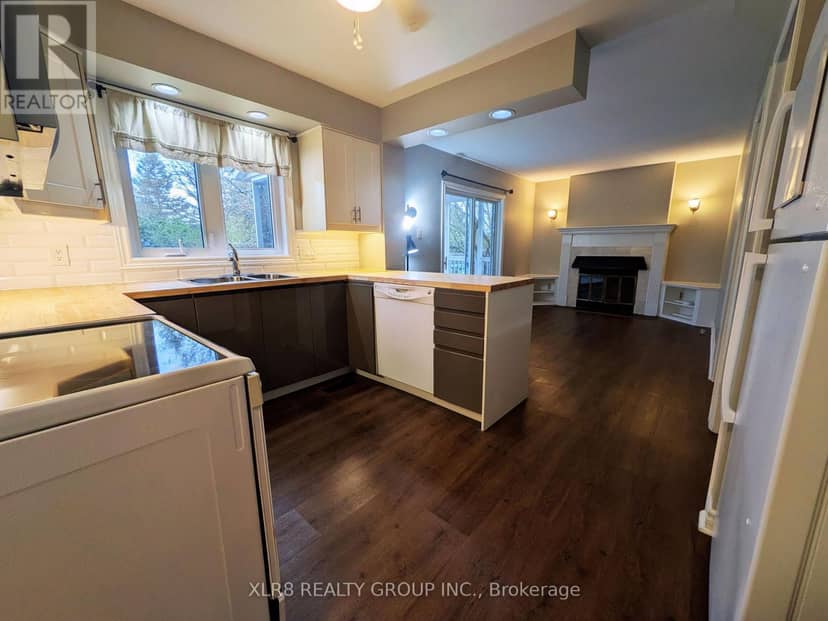 12 John Sidney Crescent — photo 7 of 33