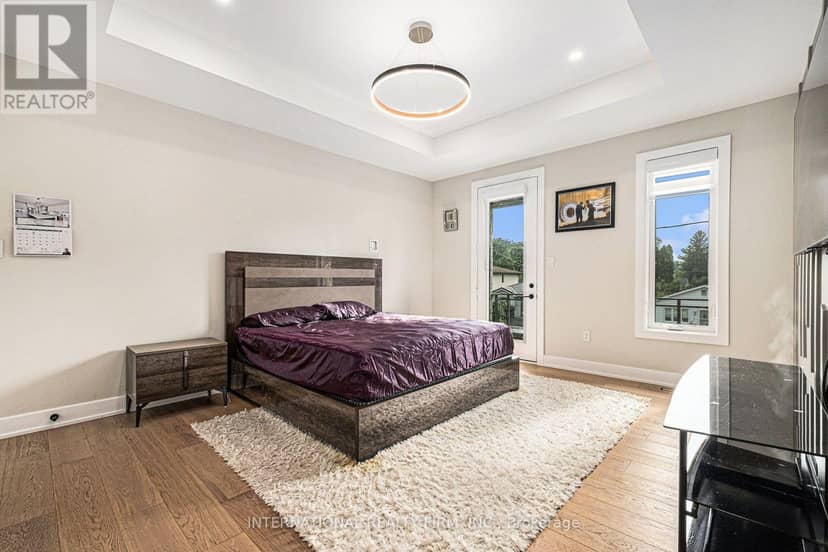 79 Boyce Avenue — photo 17 of 40