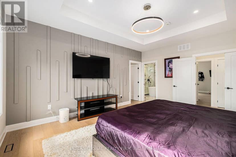 79 Boyce Avenue — photo 18 of 40