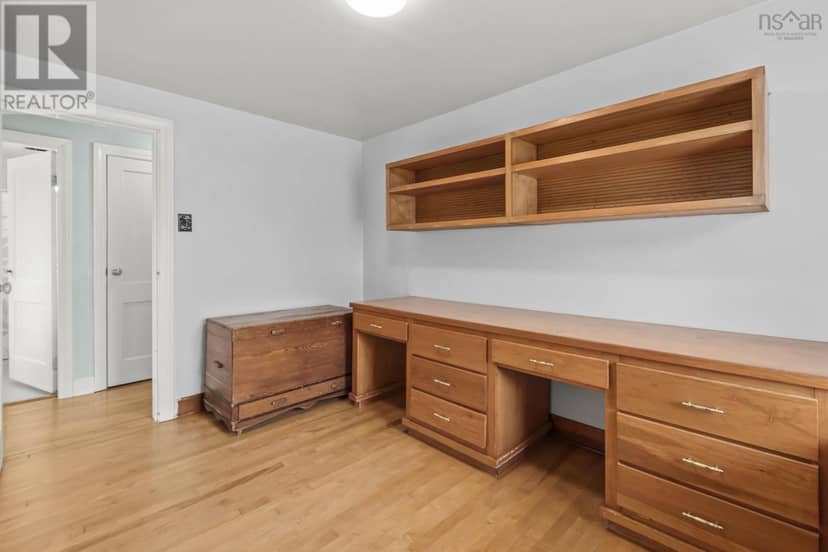 140 Victoria Road — photo 39 of 40