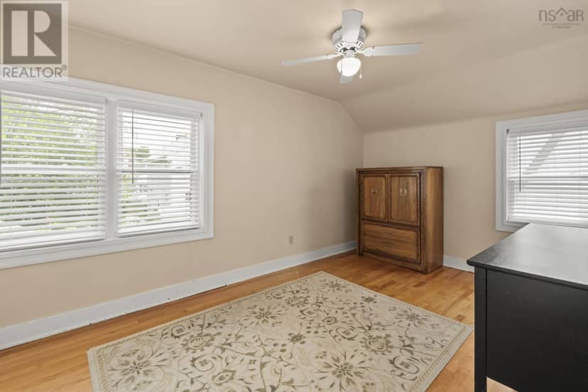 140 Victoria Road — photo 35 of 40