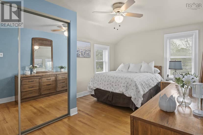 140 Victoria Road — photo 31 of 40