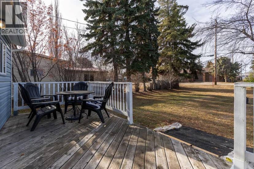 5013 49 A Street — photo 30 of 36