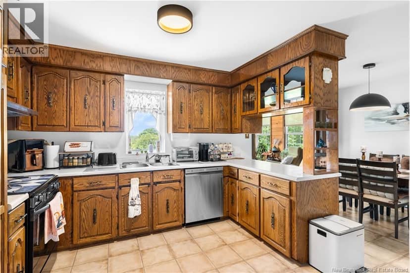 31-33 Ben Daigle Road — photo 12 of 40