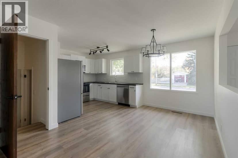 1721 2B Avenue N, Lethbridge, photo 8