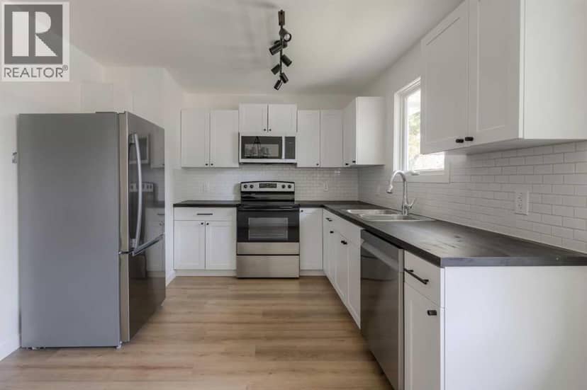 1721 2B Avenue N — photo 12 of 40
