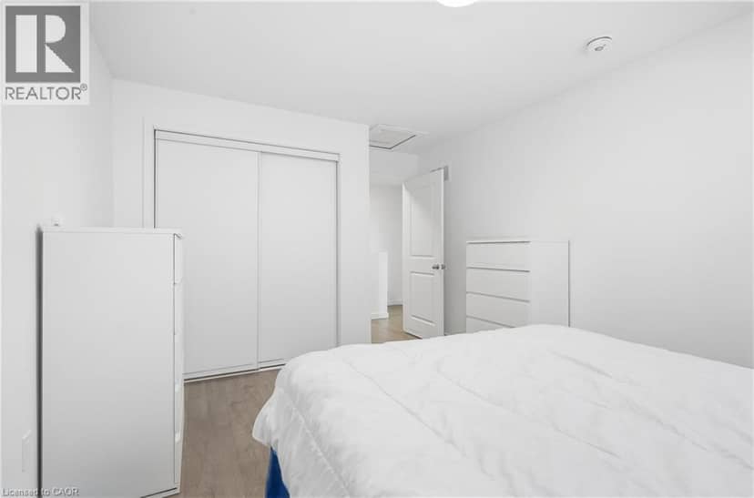 383 CHAFFEY Street — photo 14 of 23