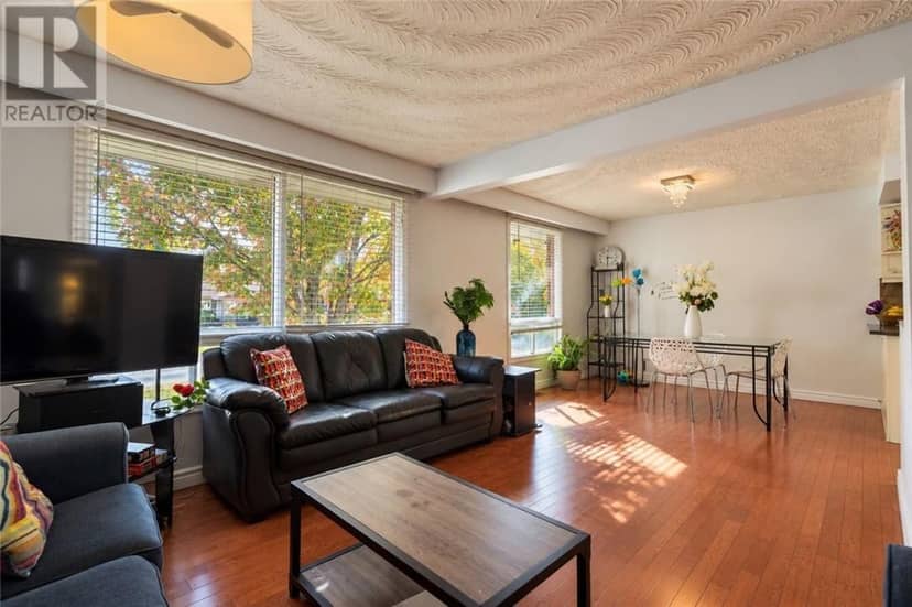 226 McNaughton Avenue, North Bay, photo 7