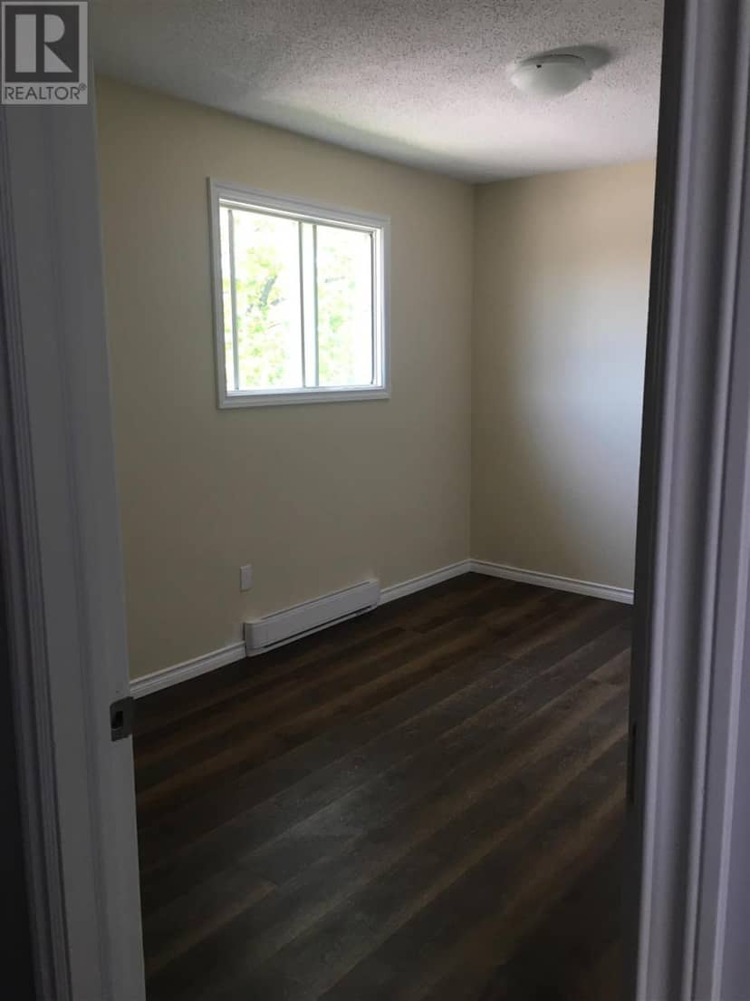 104 Albert ST — photo 29 of 38