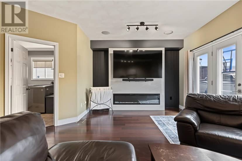 19 Berrygrove Court — photo 11 of 40