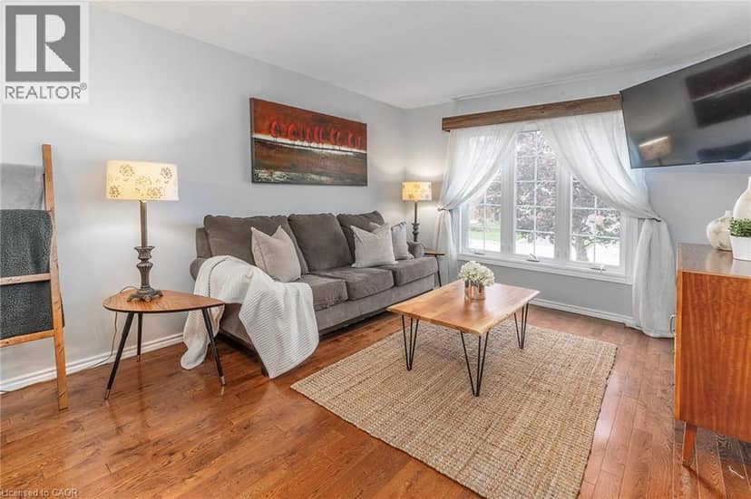 6 STUART Street, Caledonia, photo 8