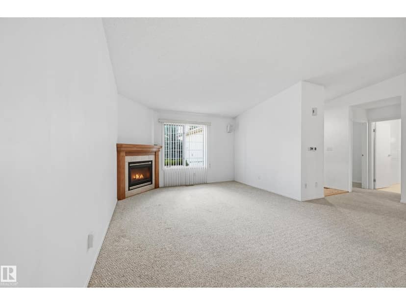 #19 10 Grange Dr — photo 9 of 40