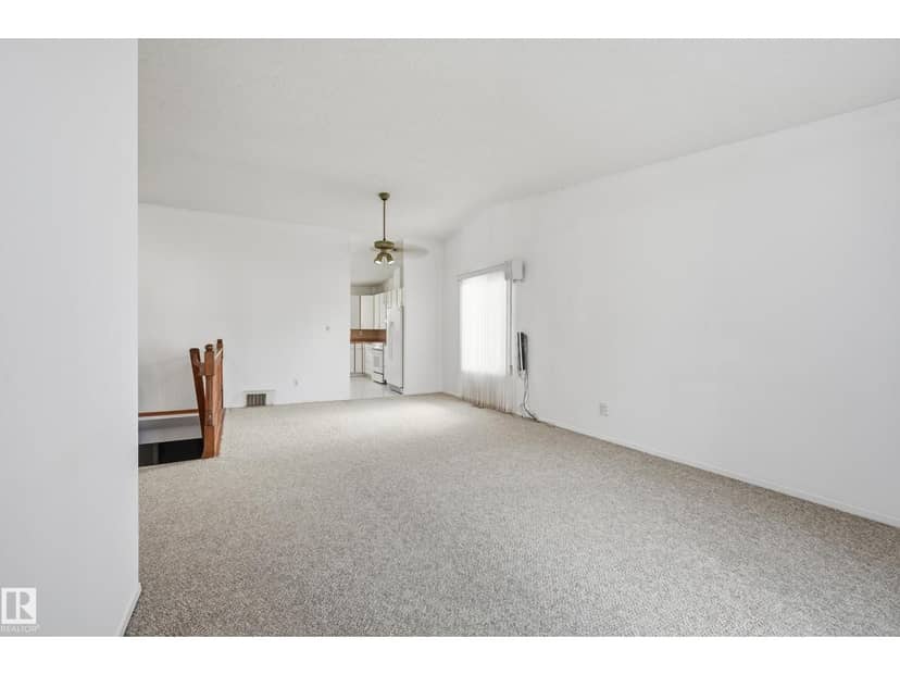 #19 10 Grange Dr — photo 11 of 40