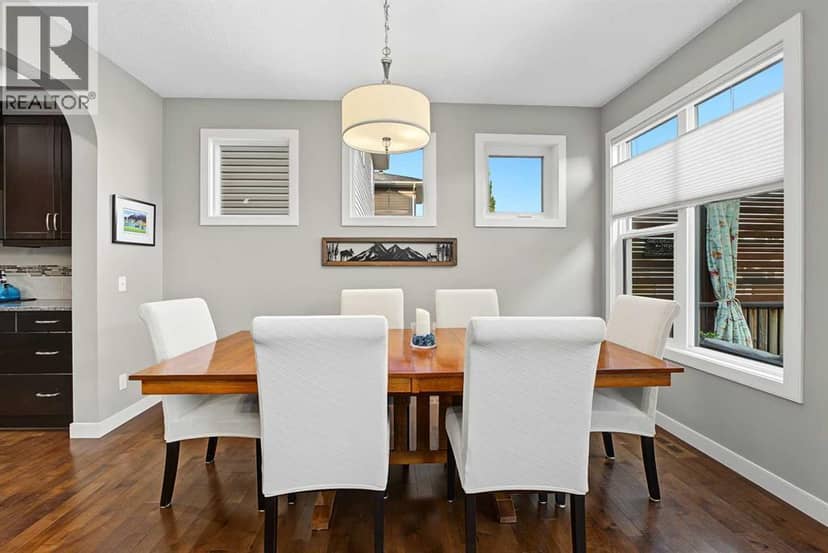 371 Evanspark Gardens NW — photo 16 of 40