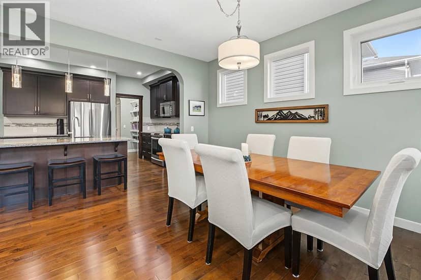 371 Evanspark Gardens NW — photo 17 of 40