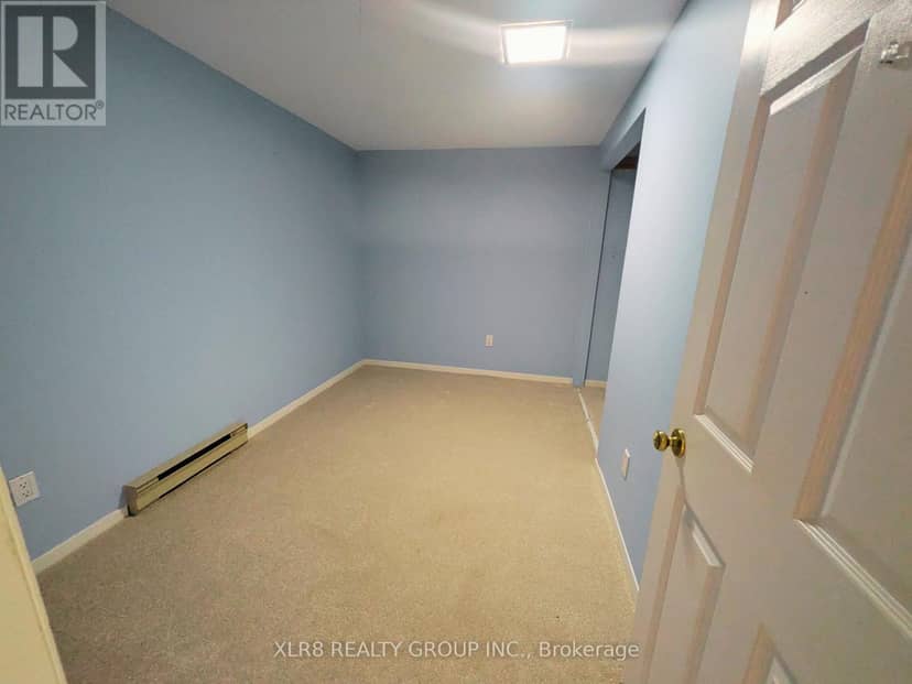 12 John Sidney Crescent — photo 24 of 33
