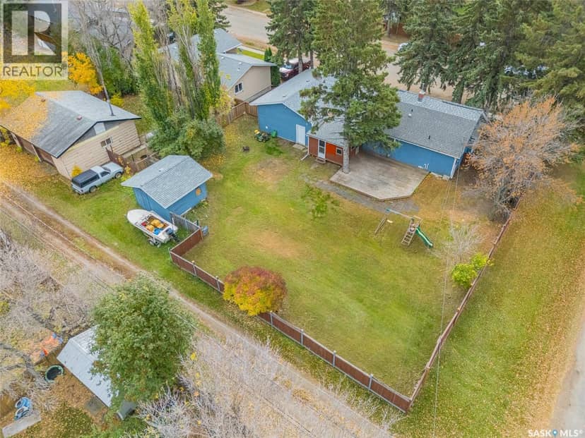401 2nd STREET E, Langham, photo 2