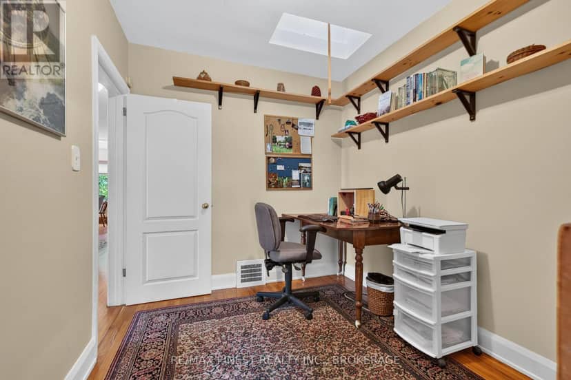 218 Helen Street — photo 18 of 40