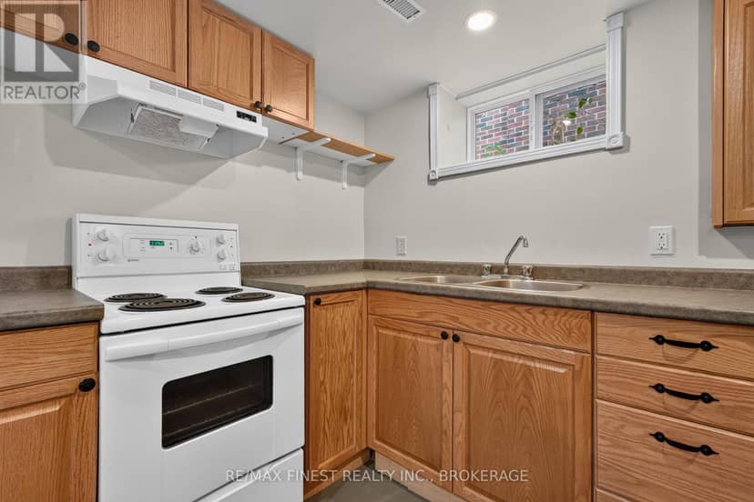 218 Helen Street — photo 27 of 40