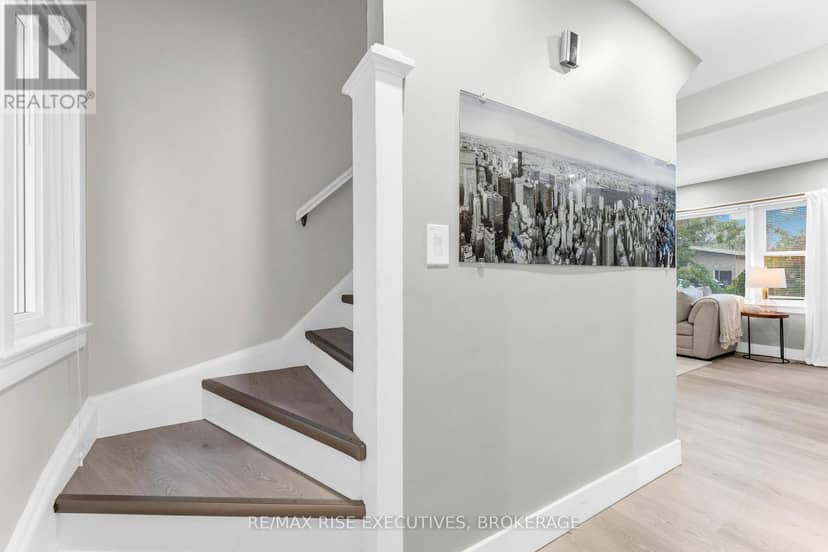333 Palace Road — photo 14 of 34