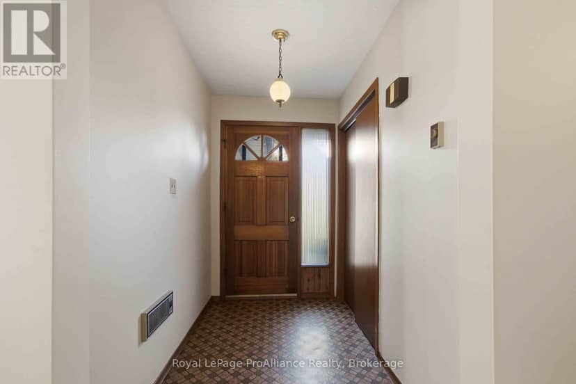 1347 Stockdale Road, Quinte West, photo 4